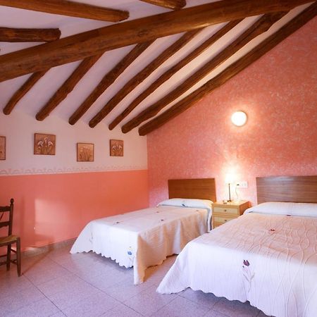 Hostal Las Rumbas Nuévalos エクステリア 写真