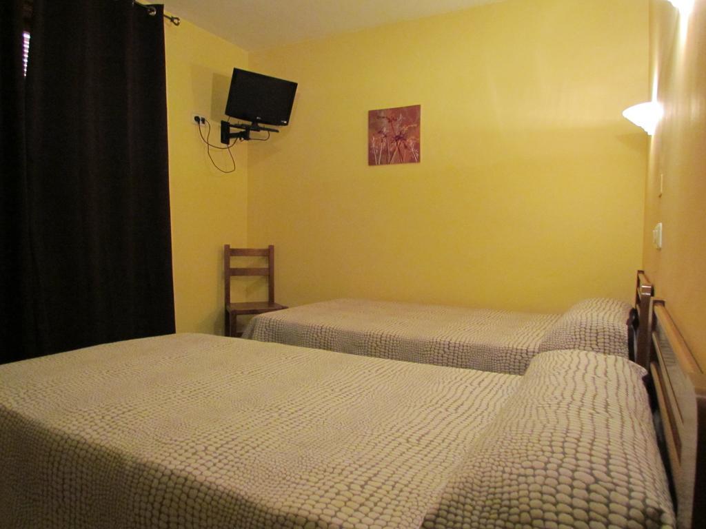 Hostal Las Rumbas Nuévalos 部屋 写真