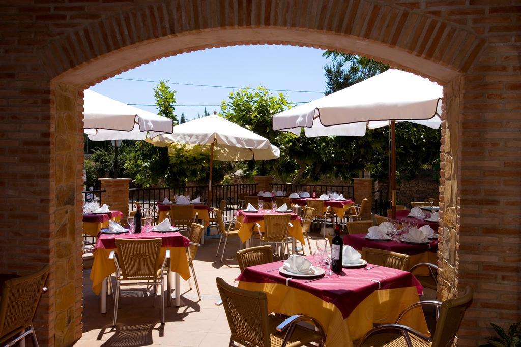 Hostal Las Rumbas Nuévalos エクステリア 写真
