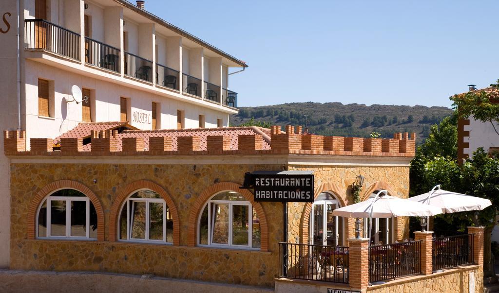 Hostal Las Rumbas Nuévalos エクステリア 写真